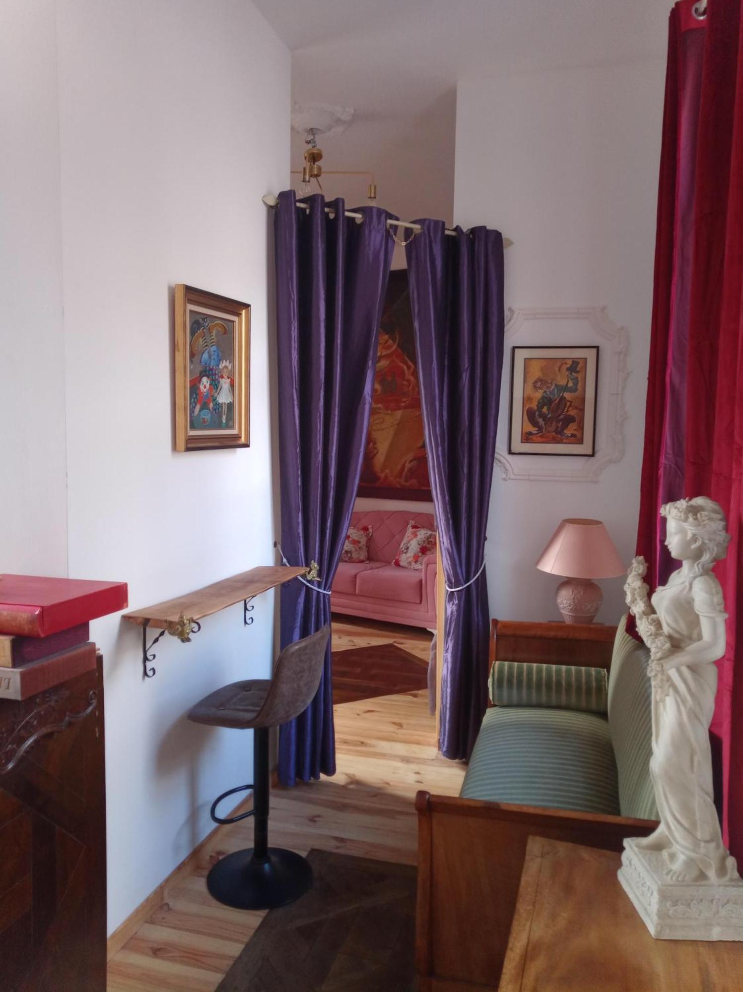 Le Couvent Des Capucines - Hebergement Velo Via Rhona Saint-Vallier  外观 照片